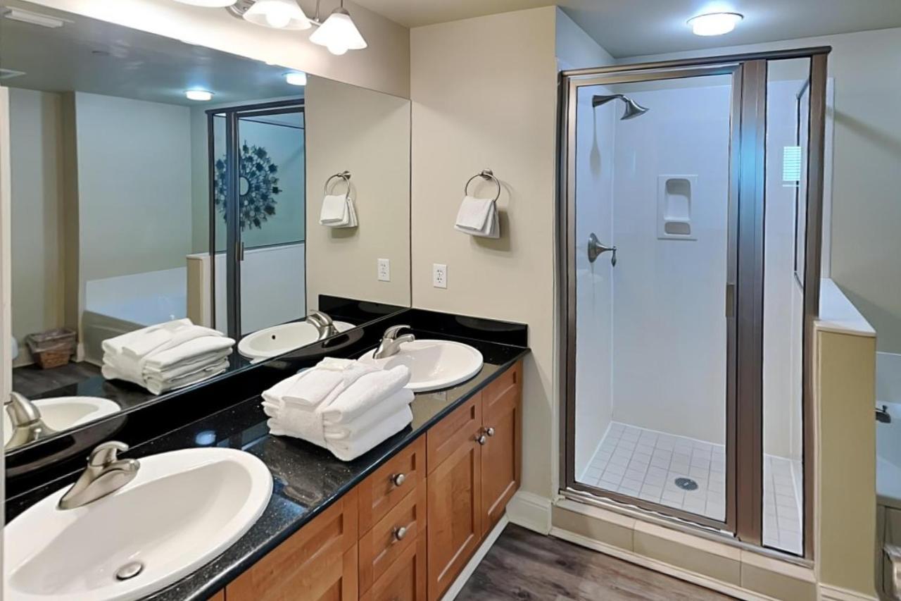 Aqua 404 Apartment *